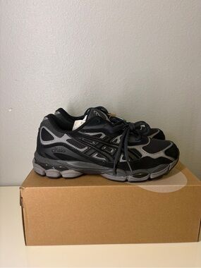 ASICS Men's Black and Gray Athletic Running Shoes